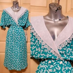 Halmode petites Vintage 80’s fit and flare  sailor collar